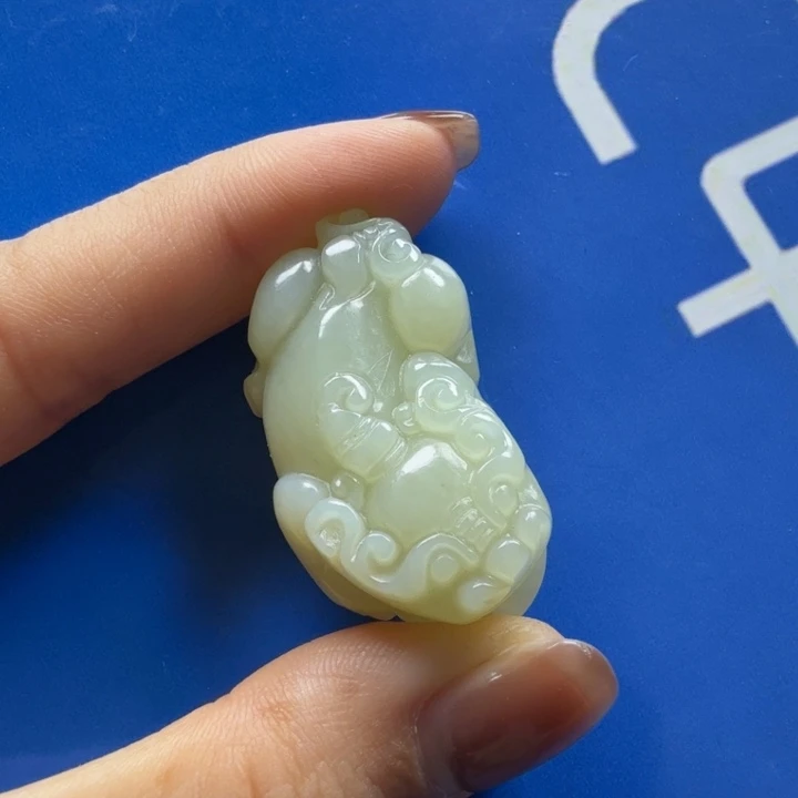 快***！和田玉未镶嵌挂件