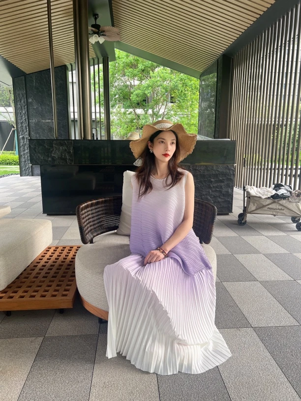 安宁服饰（209-399.9）