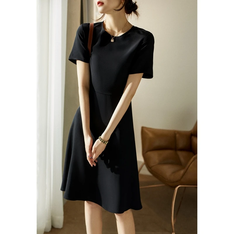 短袖A字裙OL风修身赫本风夏季气质小黑裙时尚法式小众显瘦连衣裙