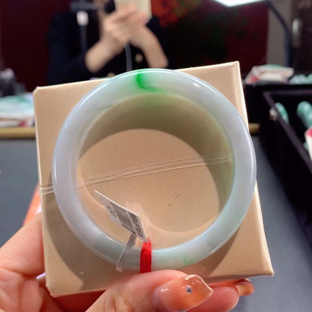 翡翠手镯未镶嵌18号