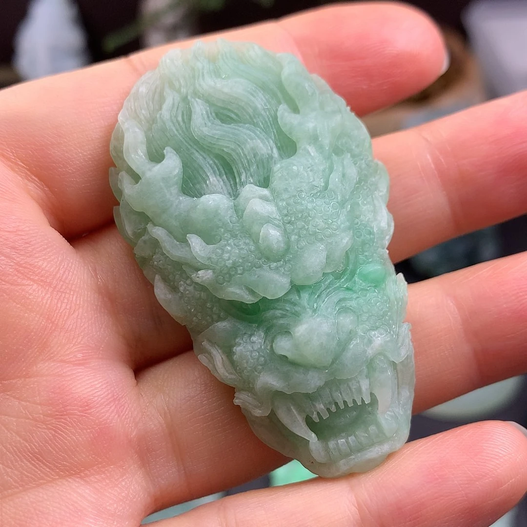 定制翡翠未镶嵌龙头