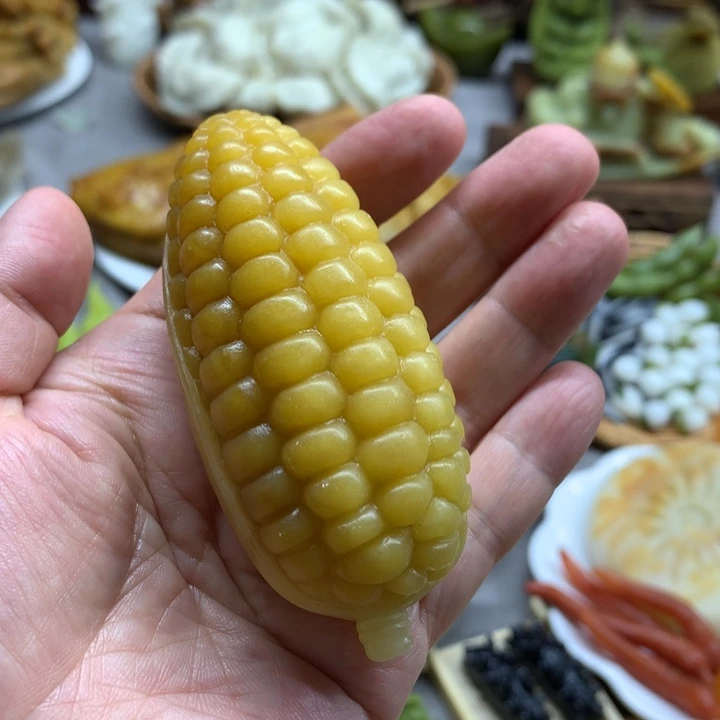 未镶嵌蛇纹石玉摆件