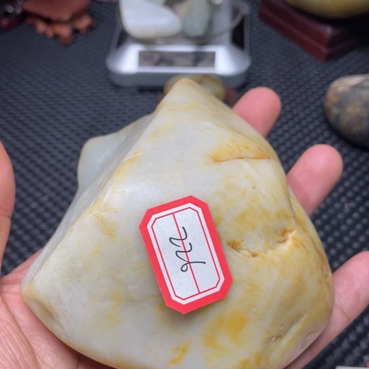 颈饰未镶嵌和田玉一****牙226