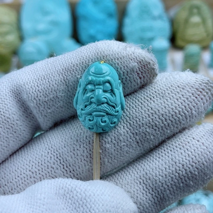 绿松石未镶嵌珠宝奇石