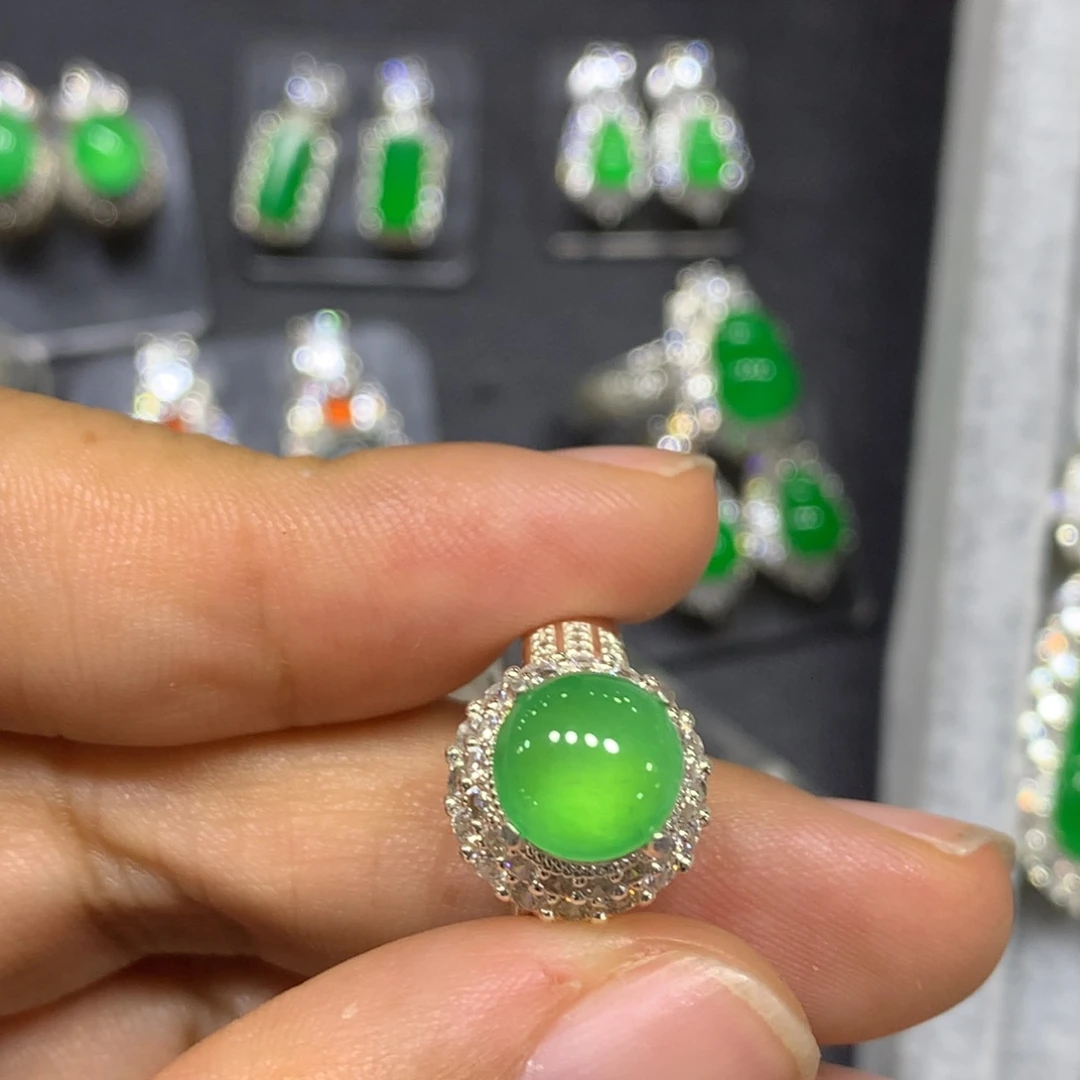 定制翡翠未镶嵌买断不退