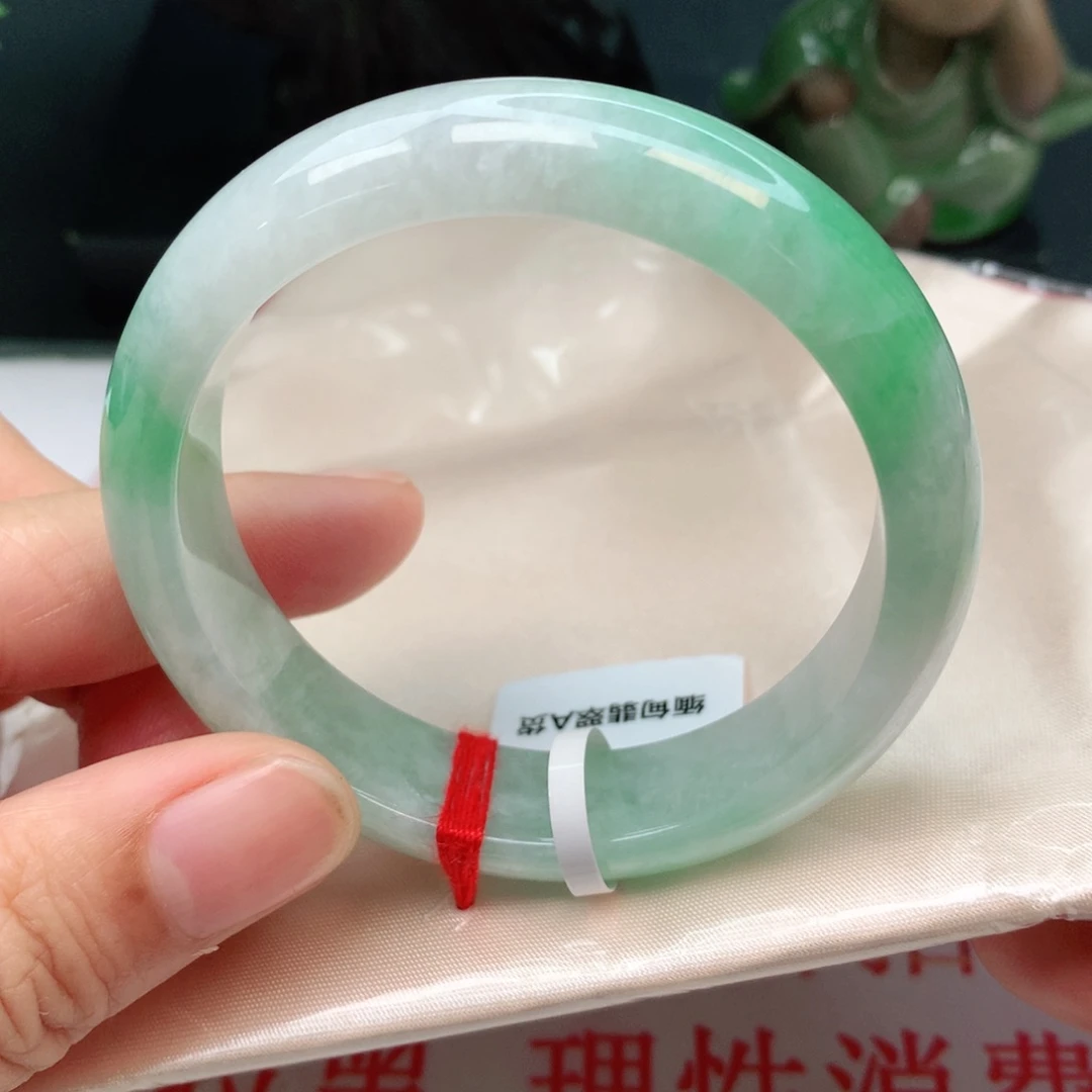 未镶嵌手镯翡翠翡翠手镯52.53