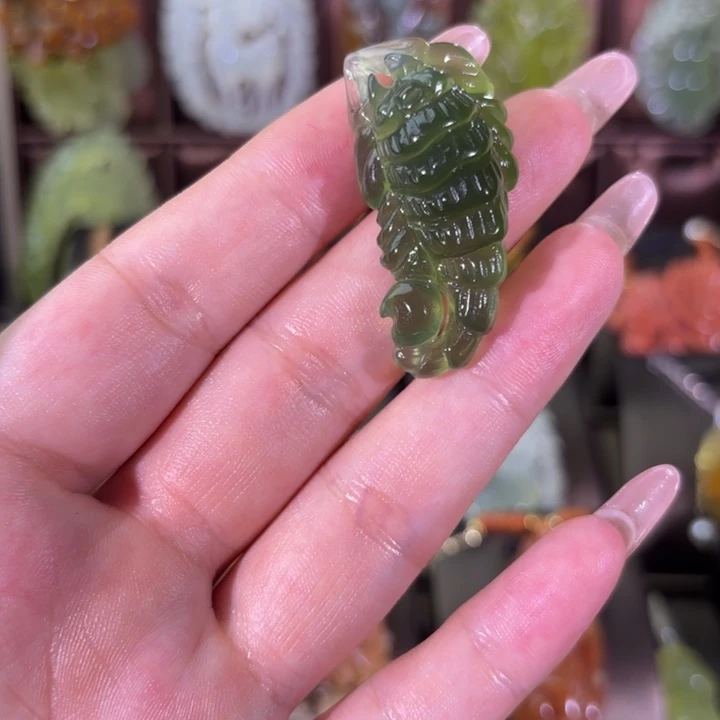 蛇纹石玉合金颈饰訸*