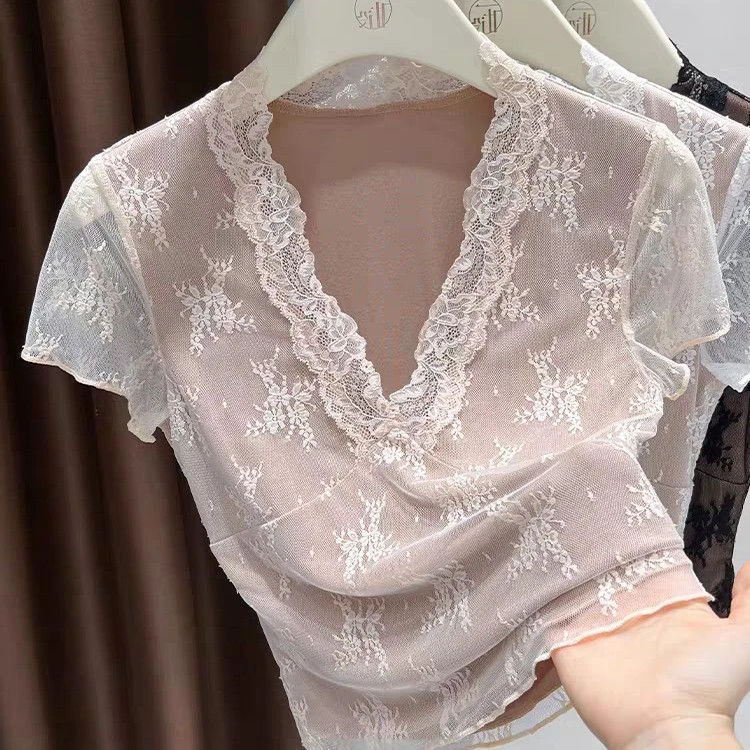 花边领低胸杏色短袖t恤女2025新款夏季修身漂亮深v领蕾丝提花上衣