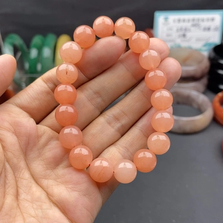 未镶嵌手镯石英质玉