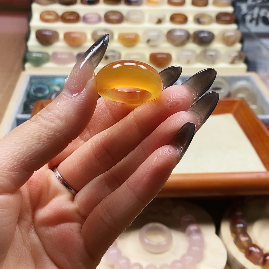 哈***哈玛瑙/玉髓未镶嵌戒指