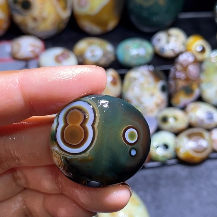 玛瑙/玉髓玛瑙吊坠未镶嵌