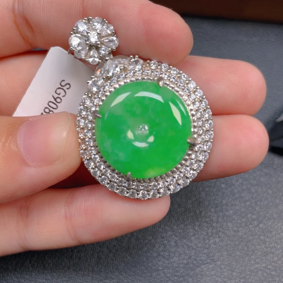 颈饰银S925镶嵌翡翠n j j j