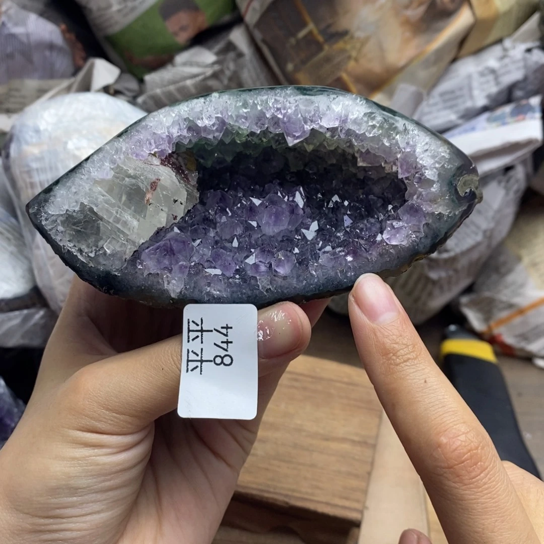 紫晶大型摆件（非配饰）未镶嵌