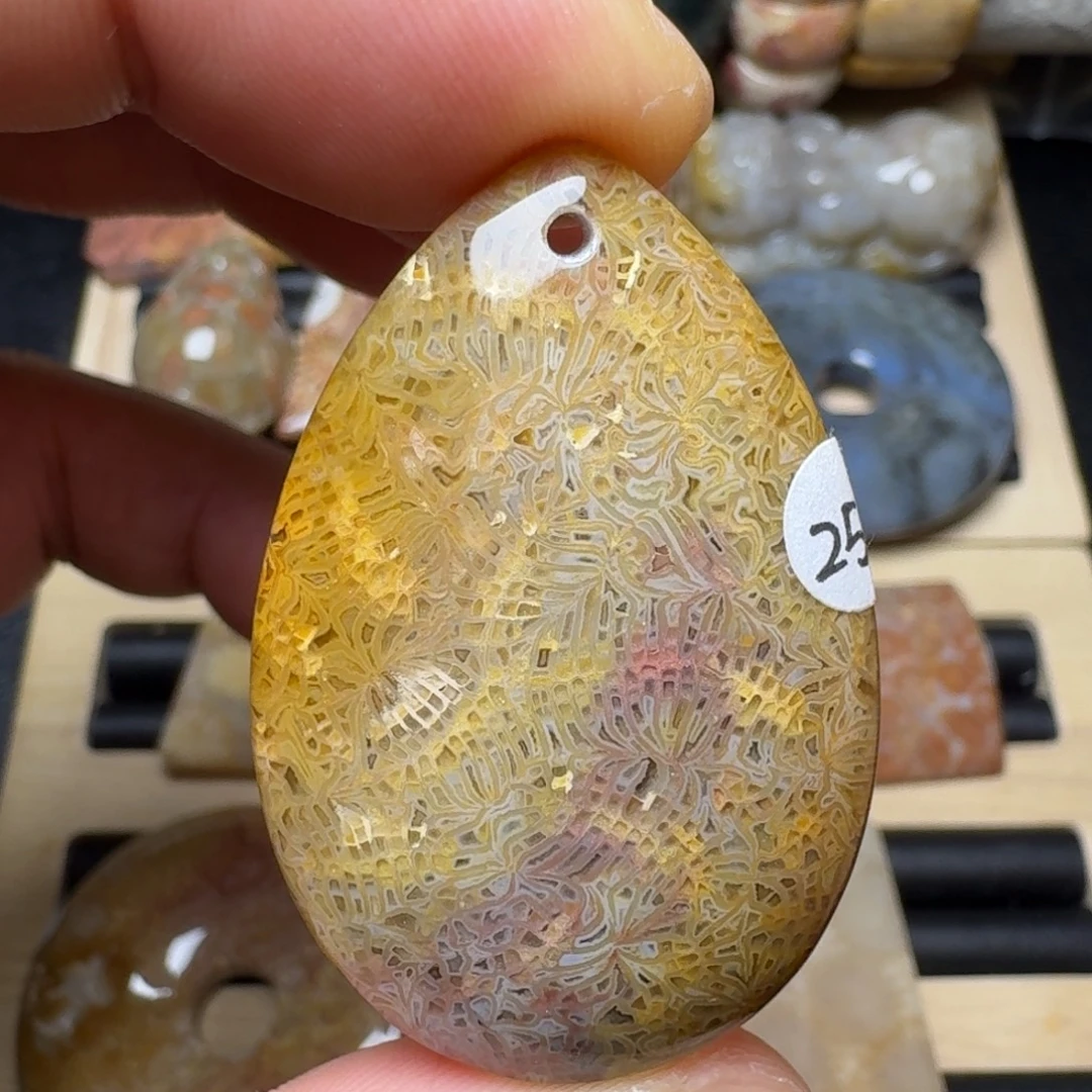 硅化玉未镶嵌纯天然色有机玉石保真色