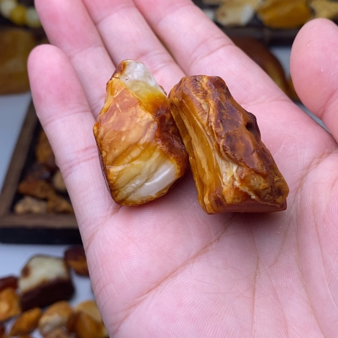 小***们定制琥珀天然蜜蜡