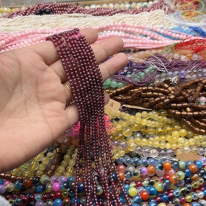 玛瑙/玉髓珠宝半成品未镶嵌一条3mm石榴石