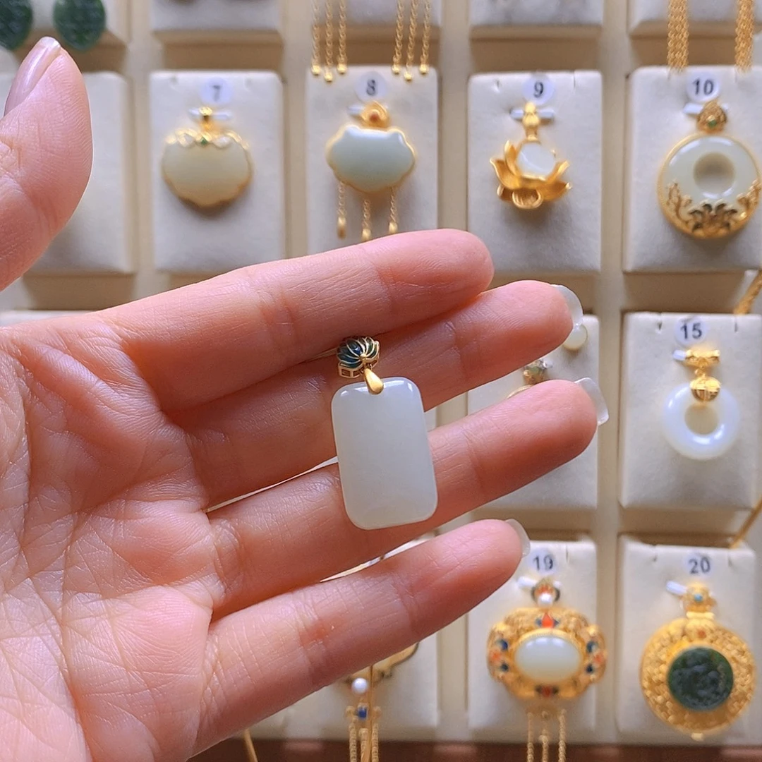 和田玉银S925镶嵌颈饰