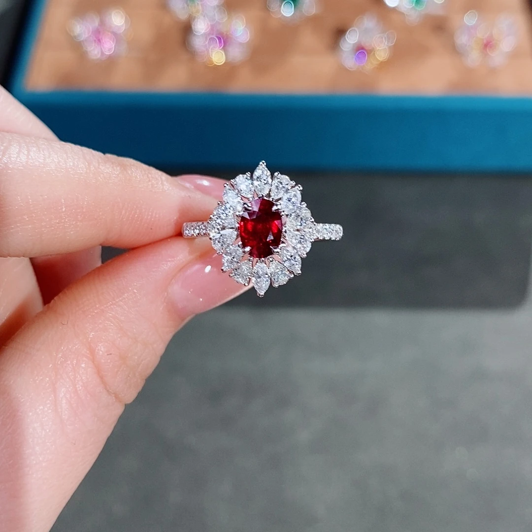 戒指18K金镶嵌红宝石1.06ct无烧鸽血红GRS