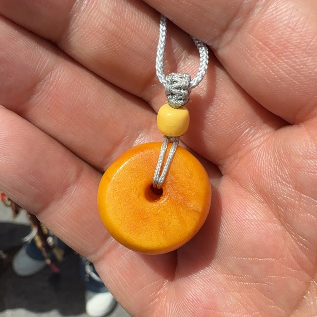 未镶嵌颈饰蜜蜡贺*藏传的蜜蜡精品和