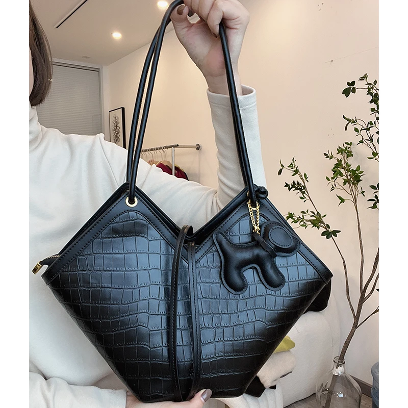 单肩时尚百搭肩包小众托特包质感腋下包