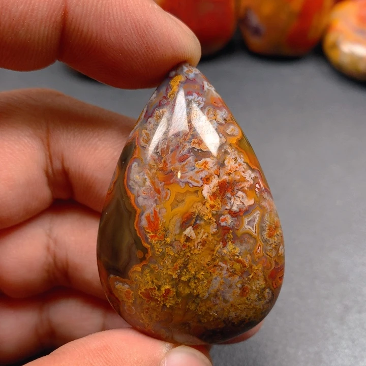 玛瑙/玉髓颈饰未镶嵌黎*