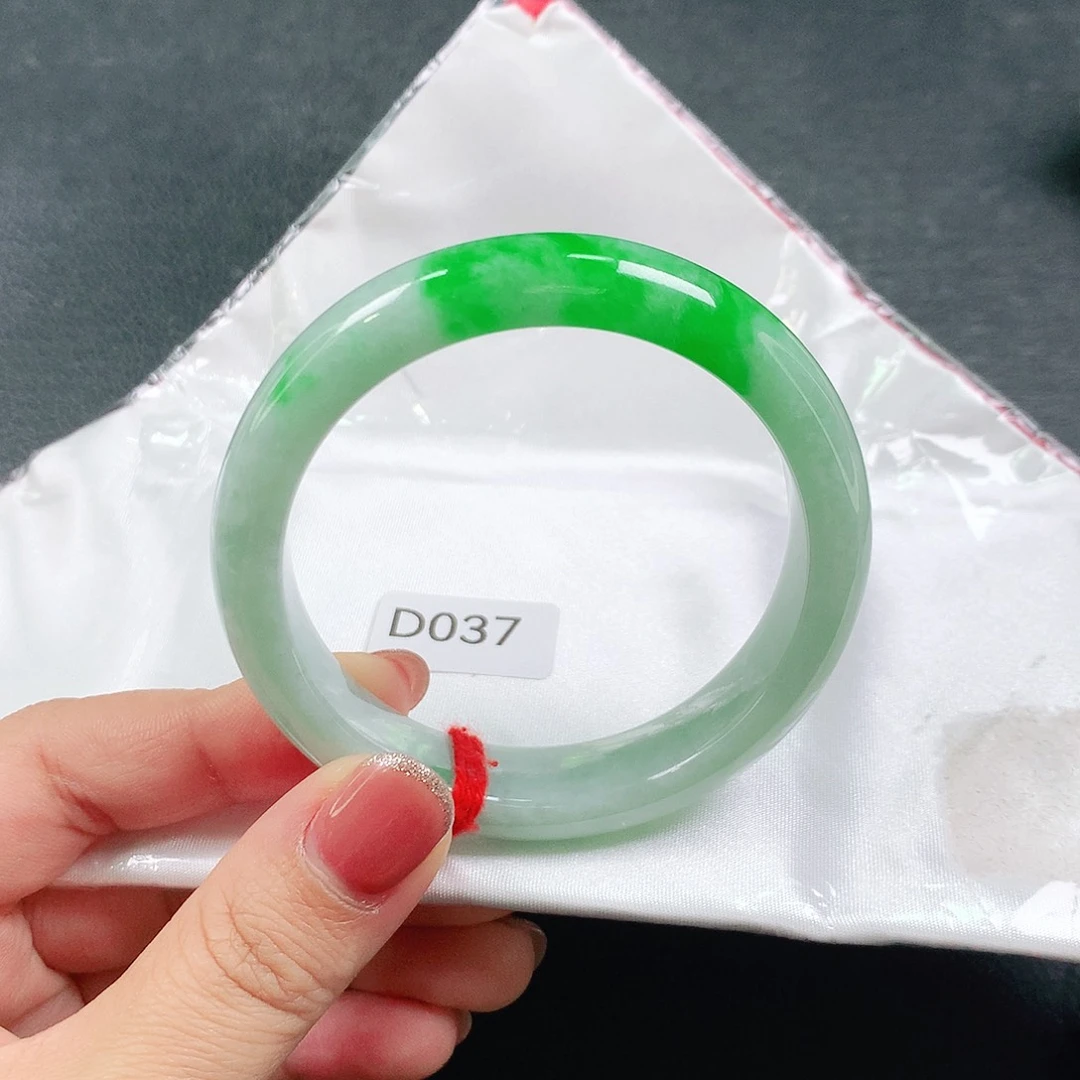 翡翠未镶嵌手镯03