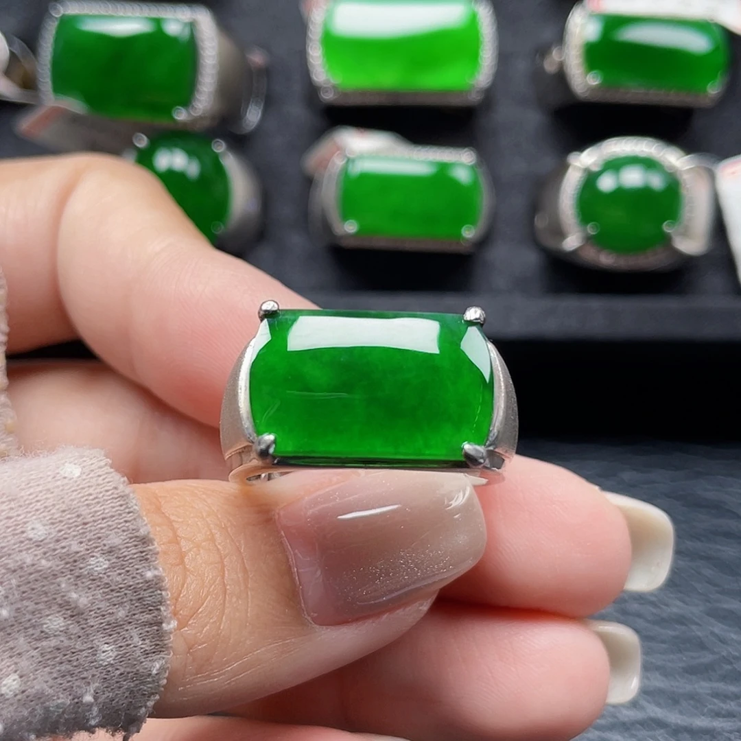翡翠银S925镶嵌戒指天然A货翡翠没运费险2138