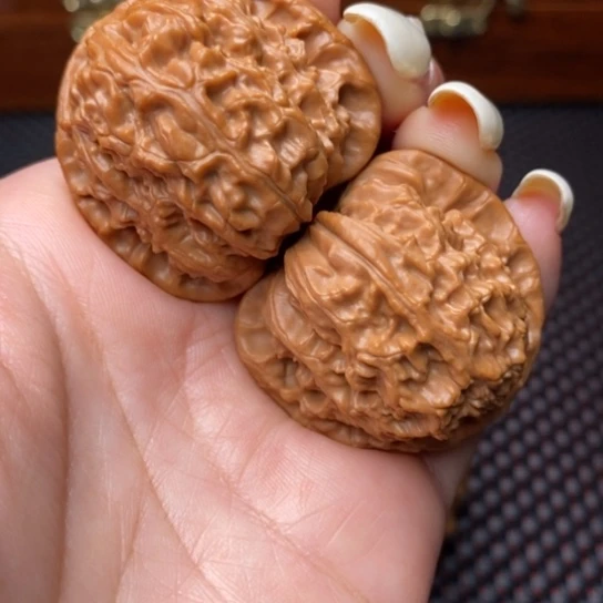 文玩核桃吊坠39全品三角白