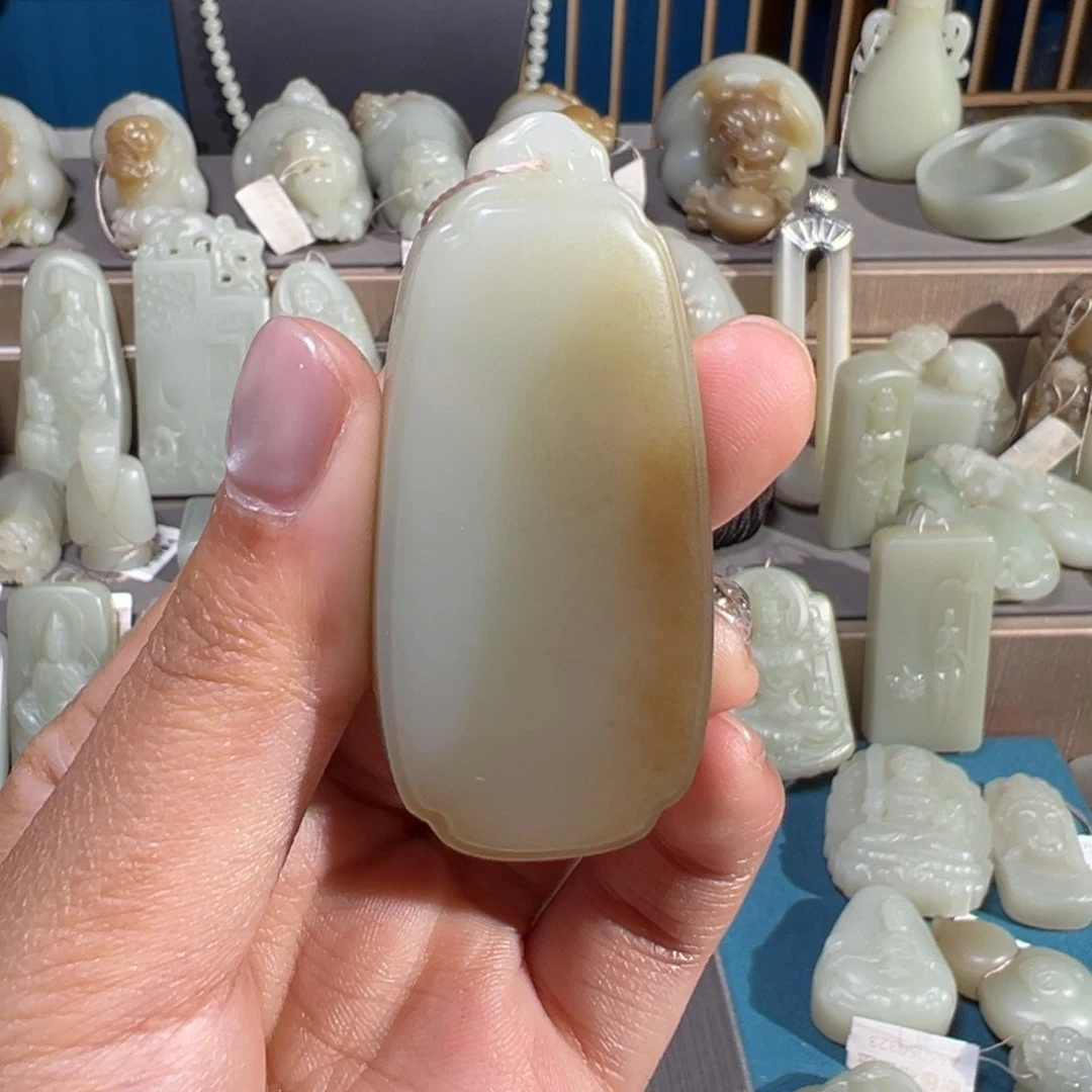 和田玉（糖玉）未镶嵌颈饰