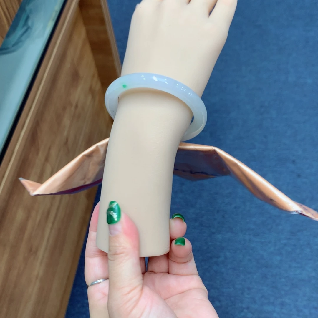 未镶嵌手镯翡翠买断