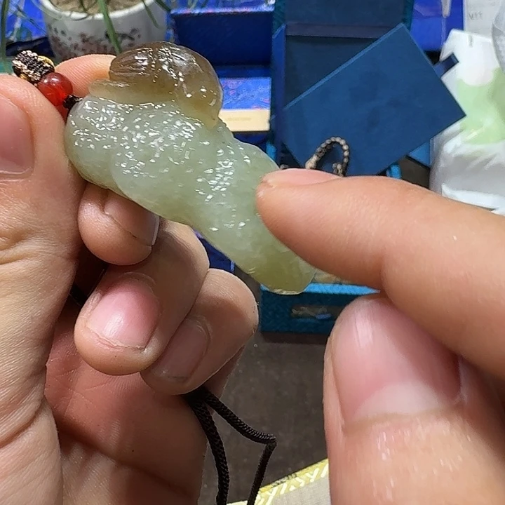 未镶嵌和田玉（糖玉）车挂