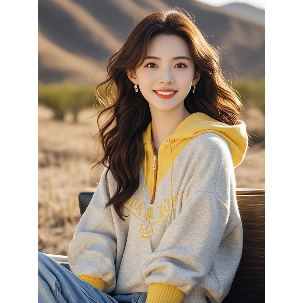 初秋款2024年新款穿搭独特正肩灰色连帽卫衣女款小个子潮牌高级感