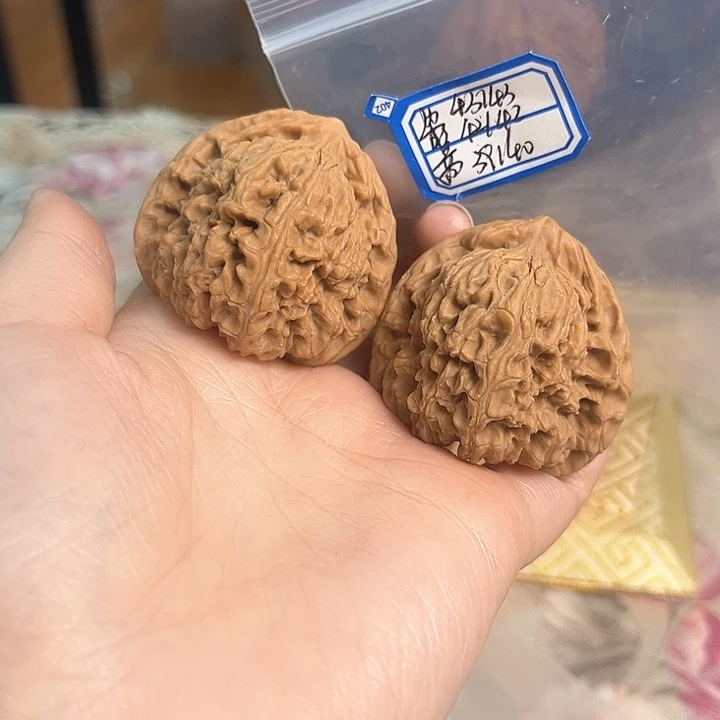 文玩核桃吊坠赵喜满南将石