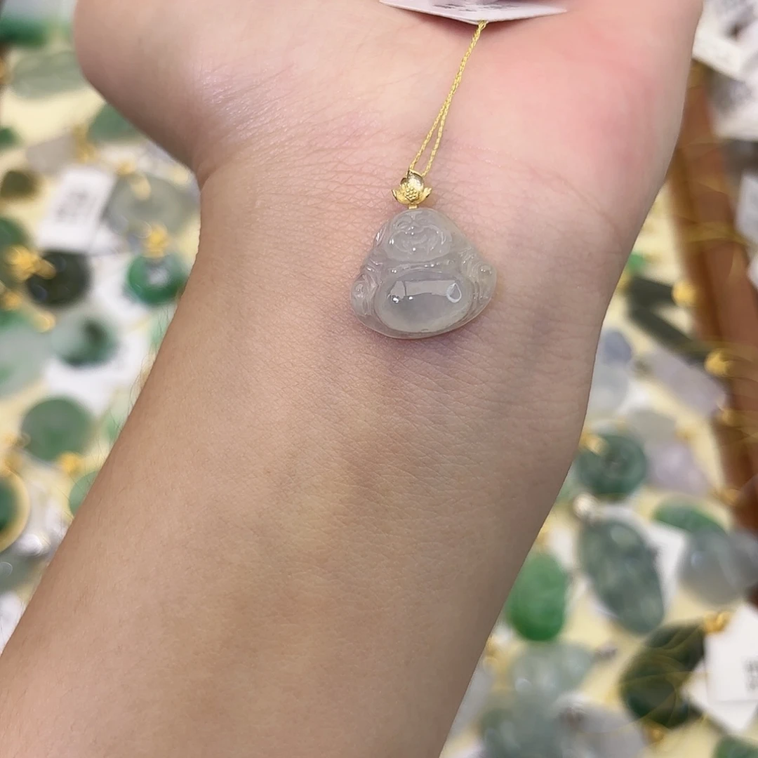 颈饰18K金镶嵌翡翠佛公