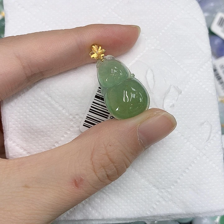 颈饰18K金镶嵌翡翠12345677888