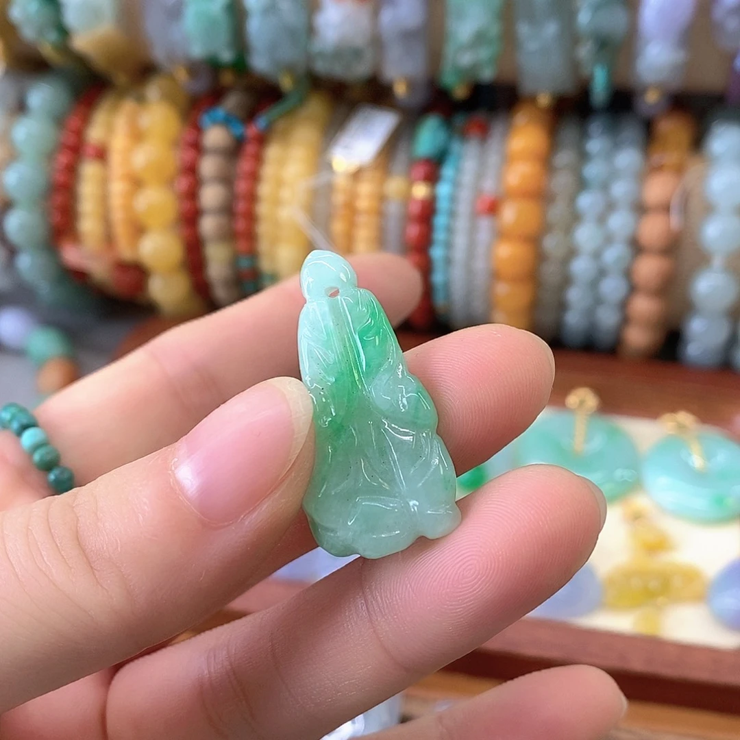 翡翠未镶嵌挂件翡翠挂件