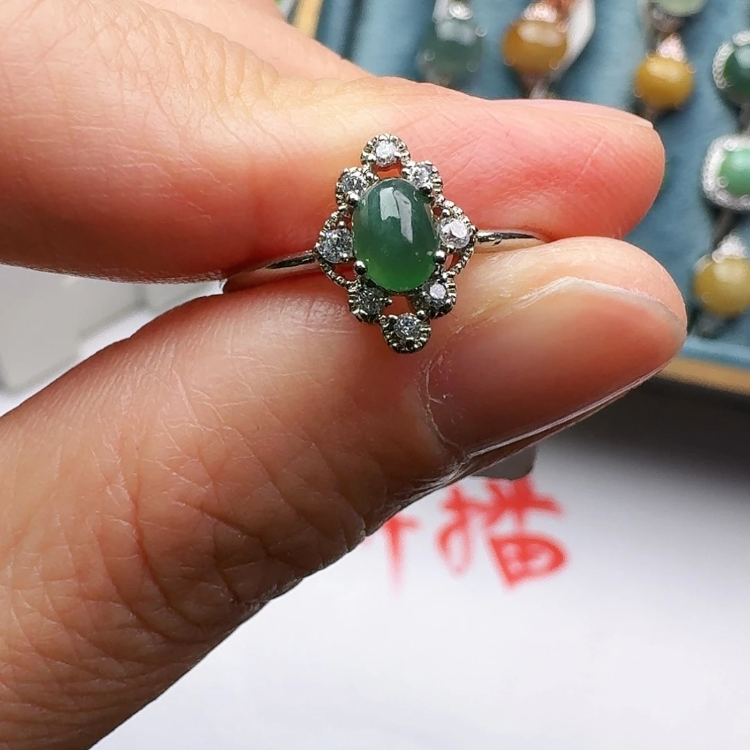 翡翠未镶嵌戒指福利