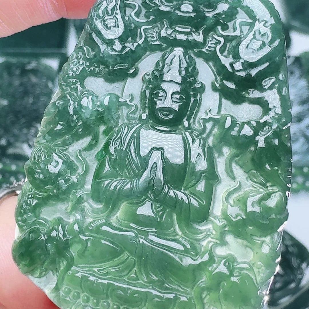 翡翠未镶嵌颈饰天然的A货翡翠多样性发其一