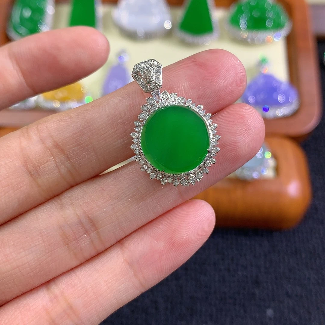 【闪购商品】翡翠18K金镶嵌吊坠(不含链)圆牌