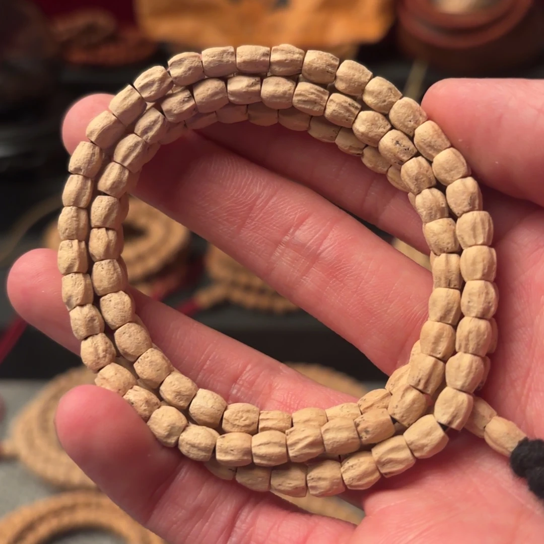 P***X柏香籽/百香籽吊坠