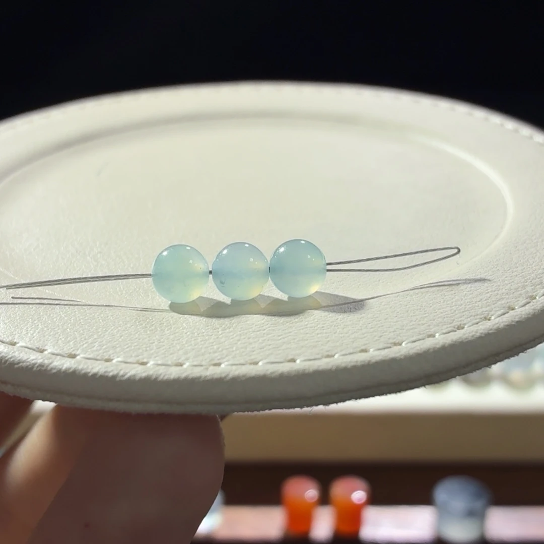 定制翡翠未镶嵌卡6左右一组