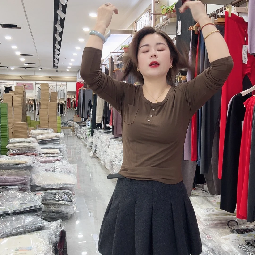 棉深磨毛打底衣搭配