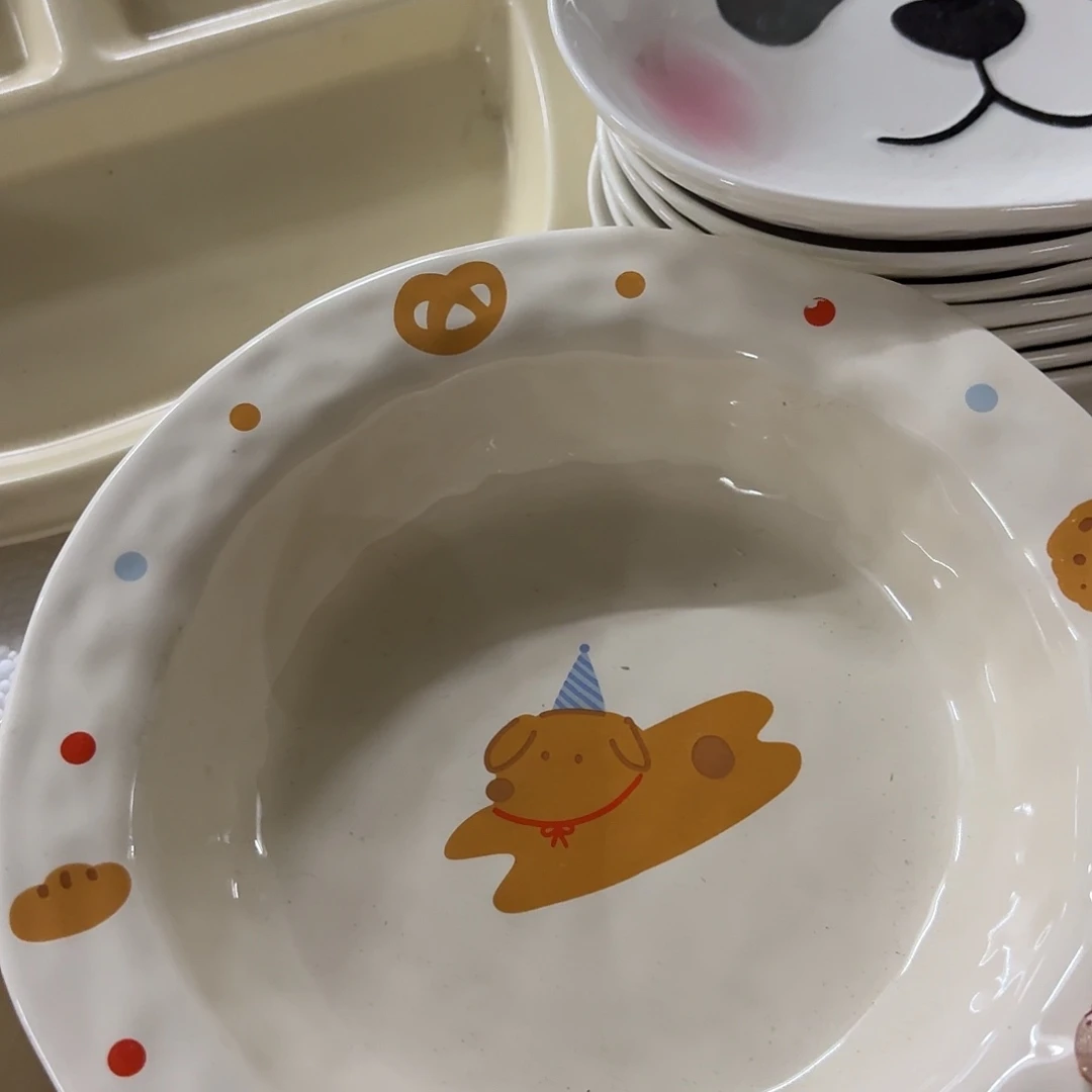 搪瓷微瑕饼干狗盘一个