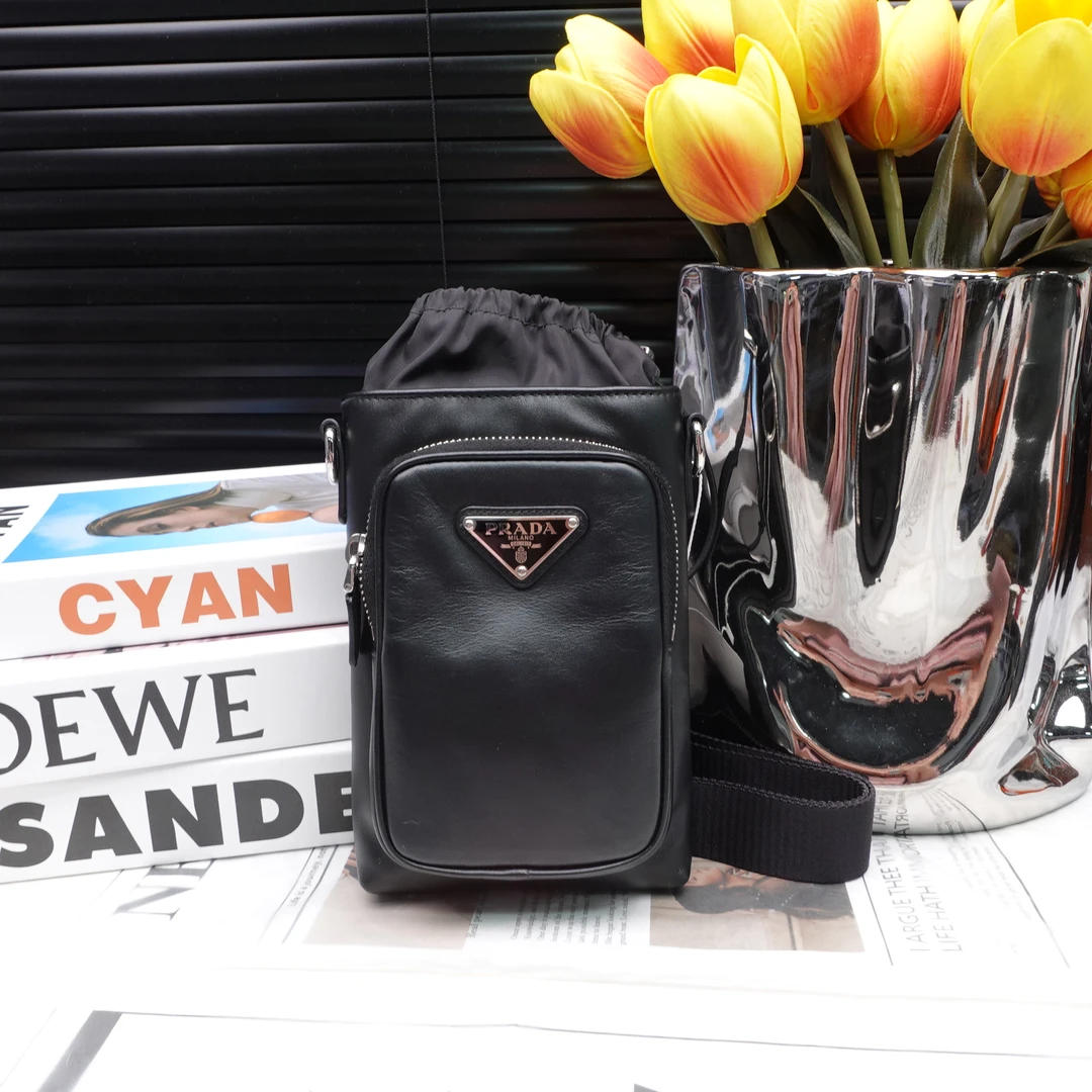 95新 Prada/普拉达 单肩包/T10202901