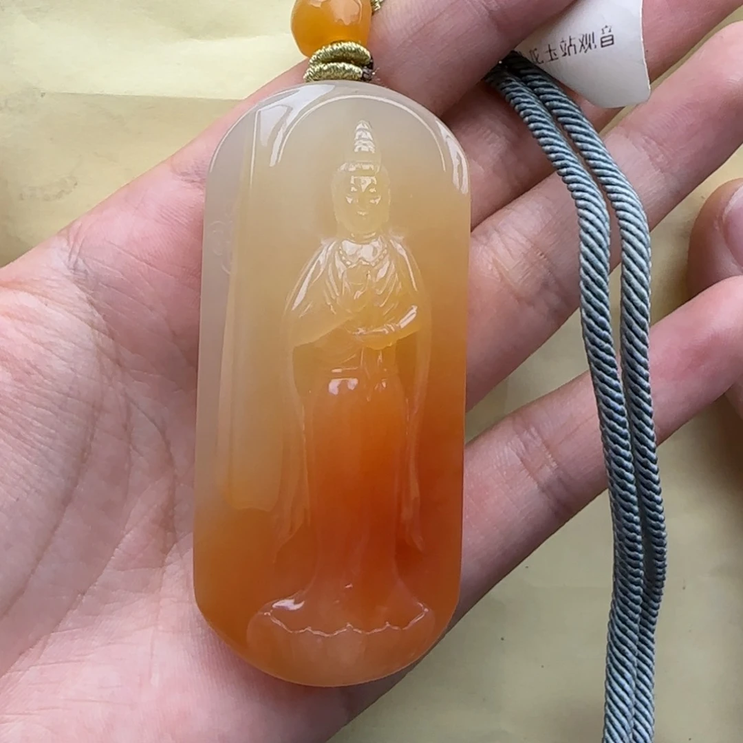 石英质玉颈饰未镶嵌一**河