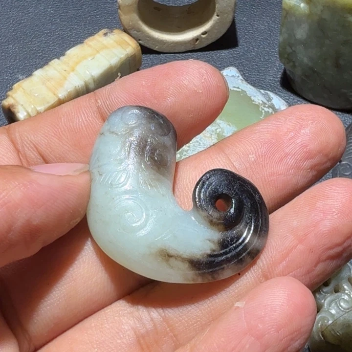 茶***箱未镶嵌手链和田玉（糖玉）