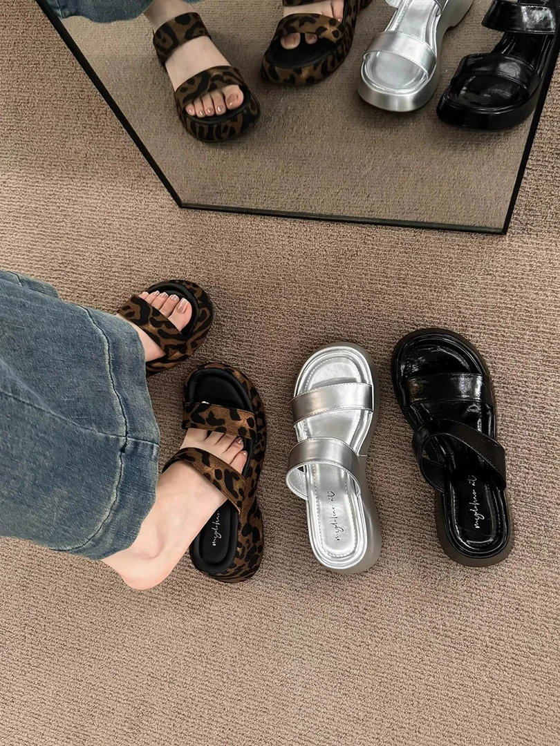 松糕厚底凉拖鞋女鞋子外穿2025新款夏季豹纹气质增高时尚韩版凉鞋