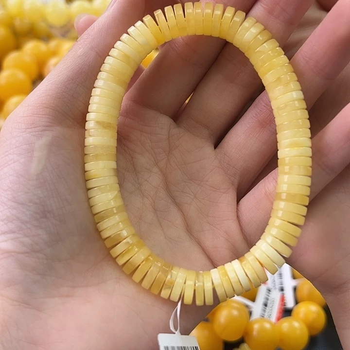 未镶嵌琥珀珠宝奇石
