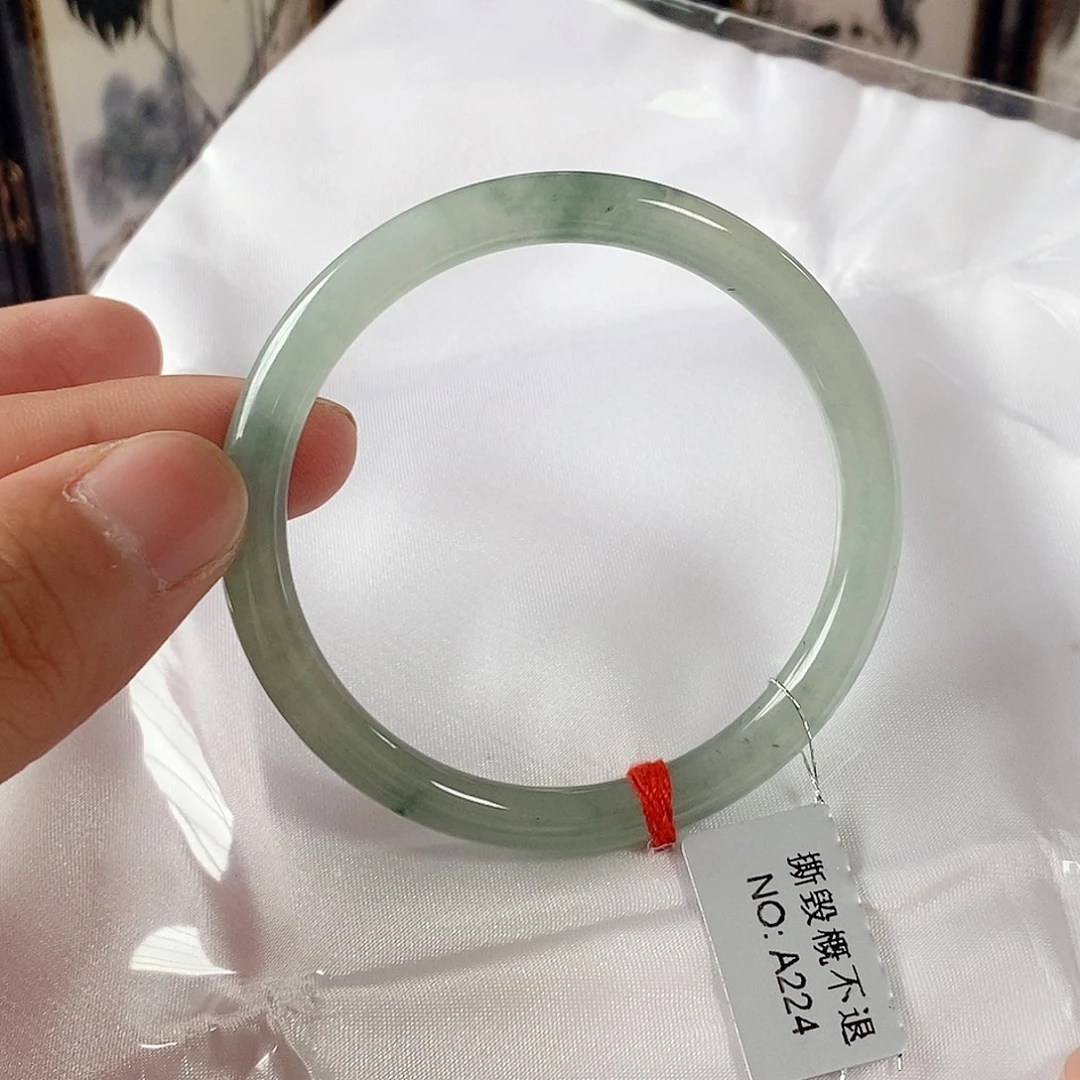 翡翠未镶嵌手镯手镯