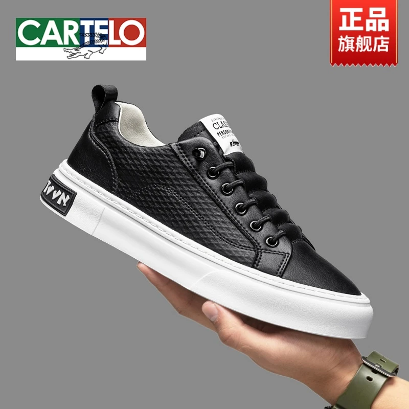 卡帝乐鳄鱼冬季2025新款白底黑面防水防滑软底百搭休闲板鞋子男款